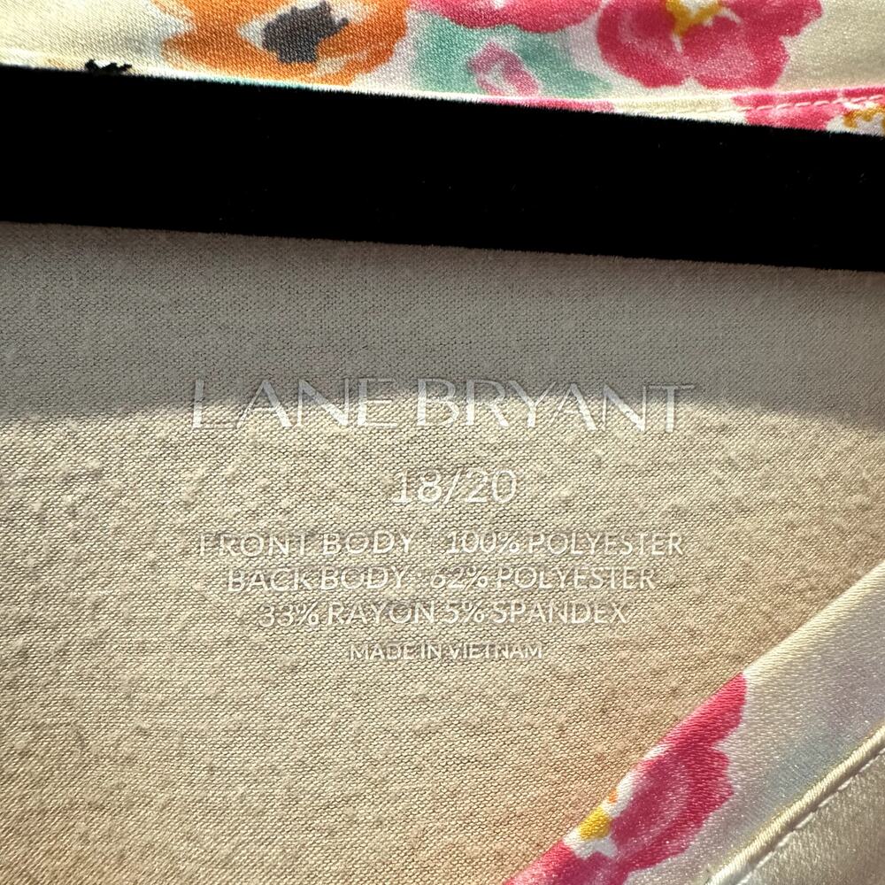 Luxe Lane Bryant Floral Top (18/20) - Mixed Media Beauty!** - Picture 5 of 5